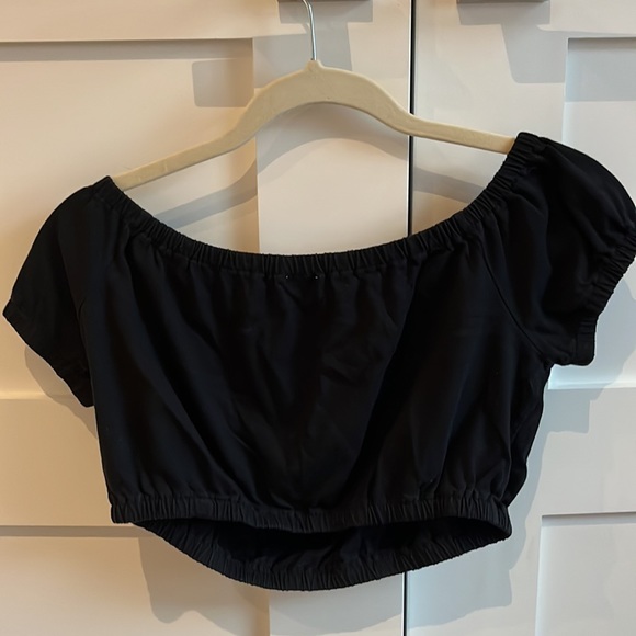 Aritzia Wilfred Black Adelisa Crop Top - Picture 6 of 8